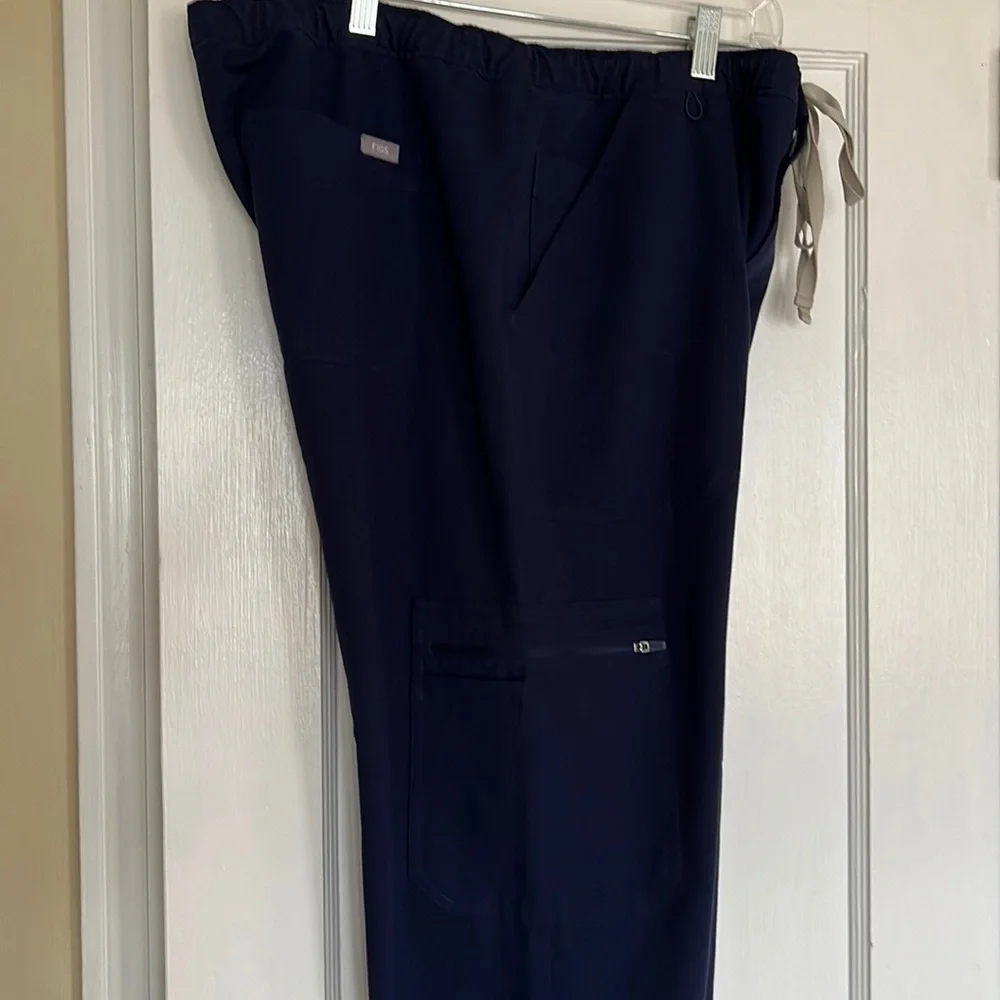 Figs Cairo Cargo Scrub Pants